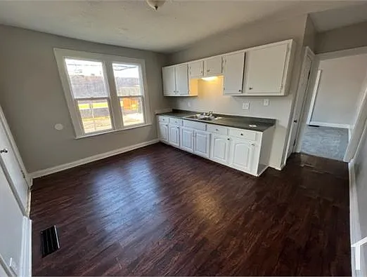 3 bed, 1100 sqft, $1,450 — Photo 4