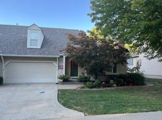 3103 Cottage Ln, Lawrence, KS 66049