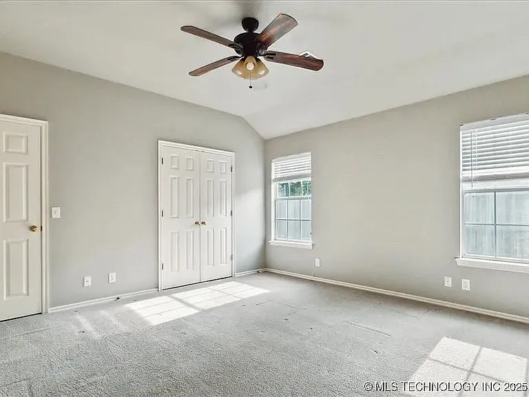 1021 W 117th St S — Photo 6