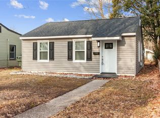 1909 Long Green Ln, Hampton, VA 23663