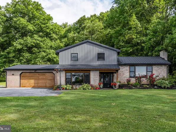 133 Valley View Dr, Ephrata, PA 17522