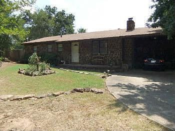 1st image of 806 N 13th St