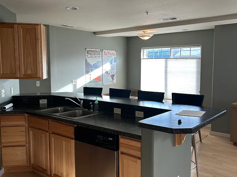 28 Colorado Ave #E — Photo 12