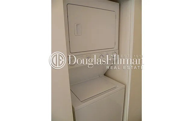 Rented by Douglas Elliman | media 17