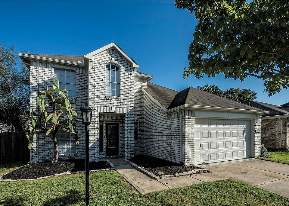 1st image of 17606 Coventry Oaks Dr
