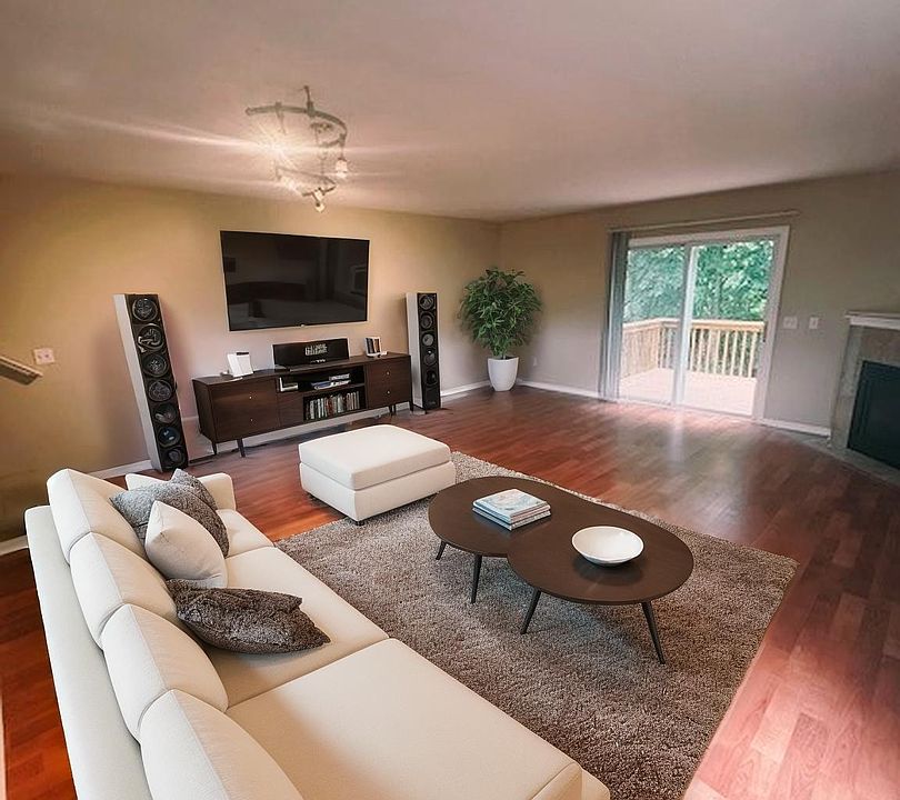 1st image of 1784 Park Trl NE