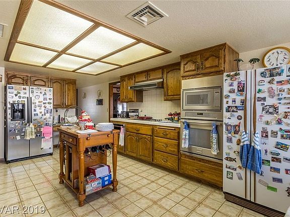 5th image of 2857 S Buffalo Dr