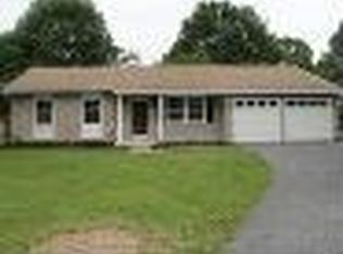461 Ashford Dr, Lancaster, PA 17601