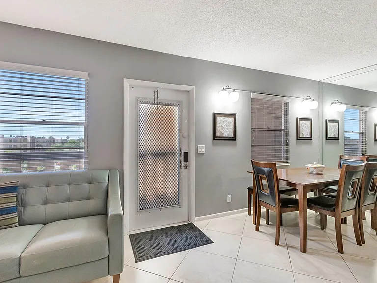 4049 Wolverton Dr #C — Photo 13