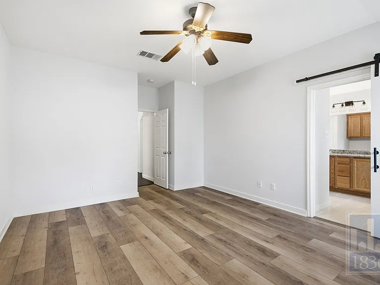 11216 Crazy Well Dr — Photo 15