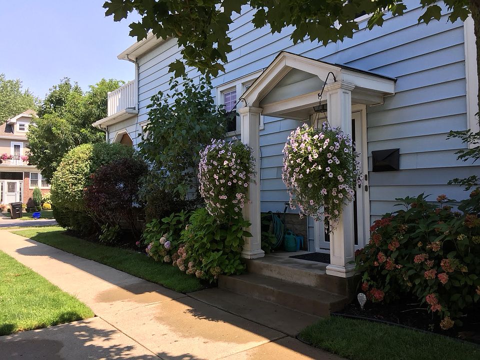 1st image of 55 Nassau Ave