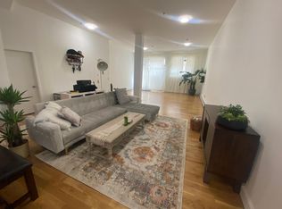 656 Woodward Ave, Flushing, NY 11385