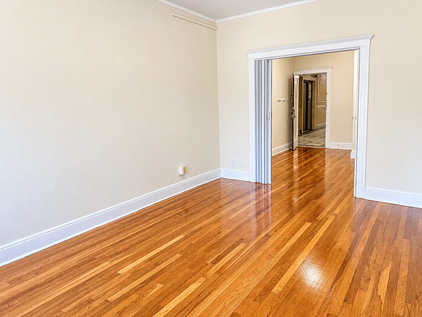 2 bed, 775 sqft, $2,675 — Photo 4