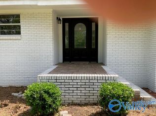 625 S Mountain Rd E, Trinity, AL 35673