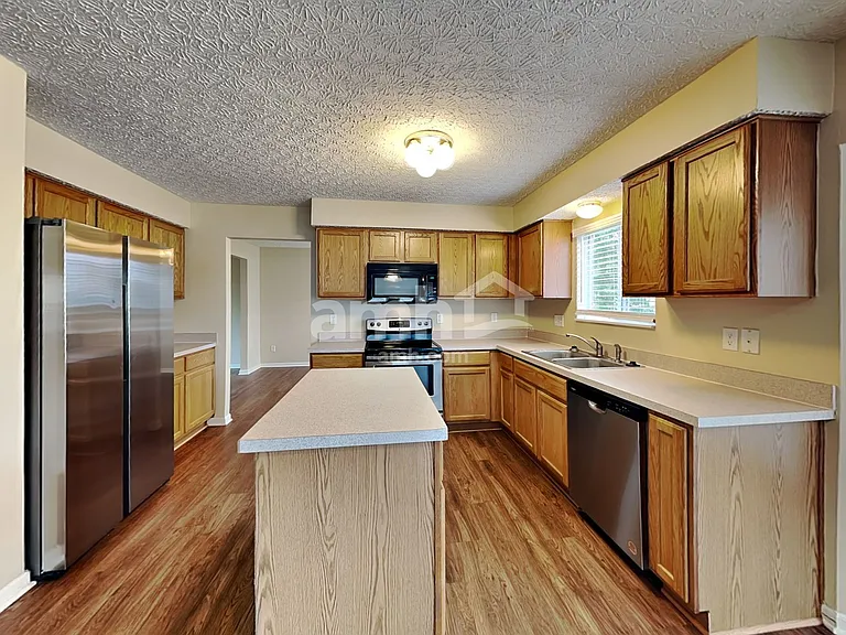 1124 Waterview Ct — Photo 3