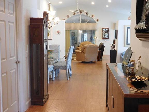 4th image of 9807 Lemonwood Way