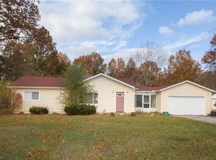 2560 Bradley Rd, Westlake, OH