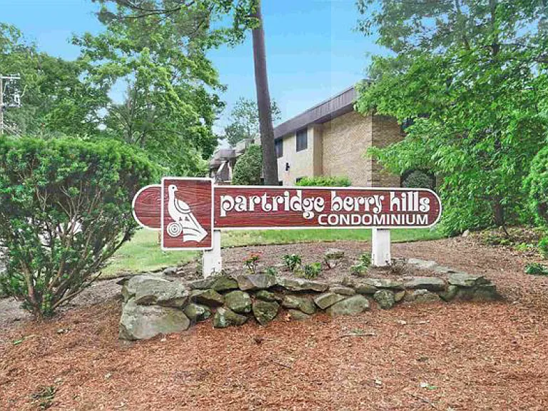9 Strawberry Bank Rd #8 — Photo 8