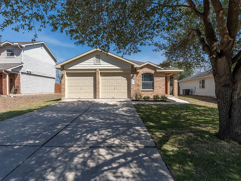 164 Pearl Lake Dr — Photo 2