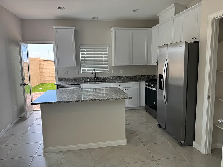 579 Quiet Serenade Ct — Photo 2