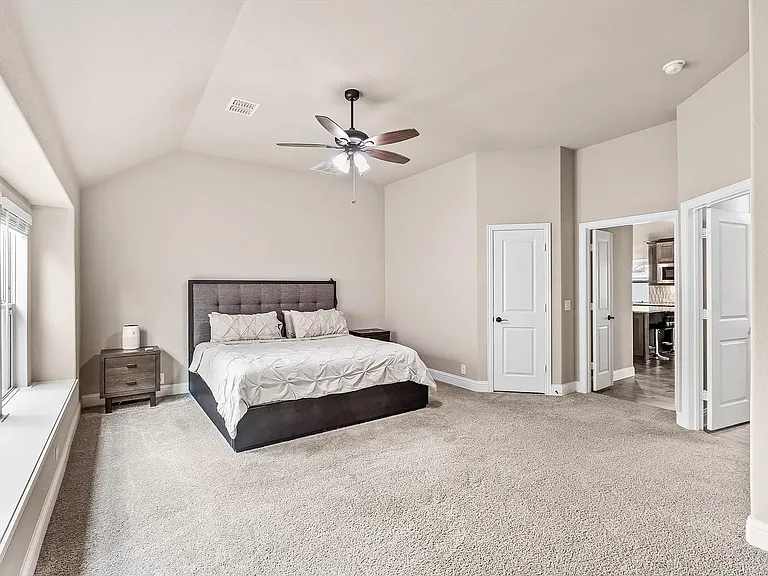 905 Sedona St — Photo 12