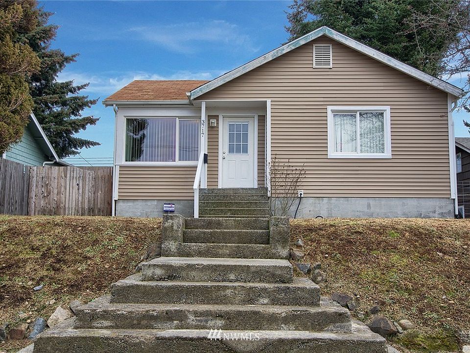 1st image of 3717 E E Street