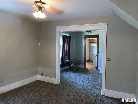 4th image of 1320 38th St