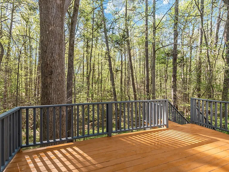 802 Creekstone Dr — Photo 26