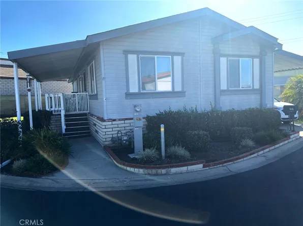 1201 W Valencia Dr Space 207, Fullerton, CA 92833