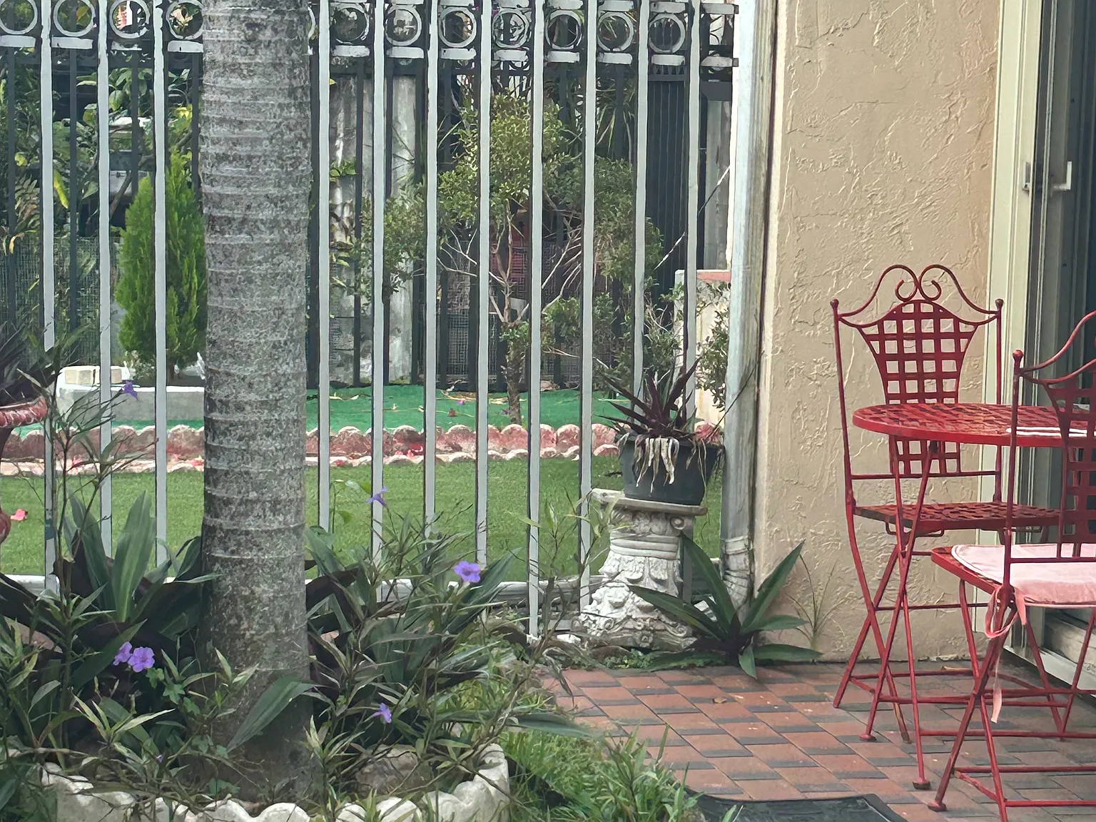 2 bed, 1029 sqft, $2,428 — Photo 2