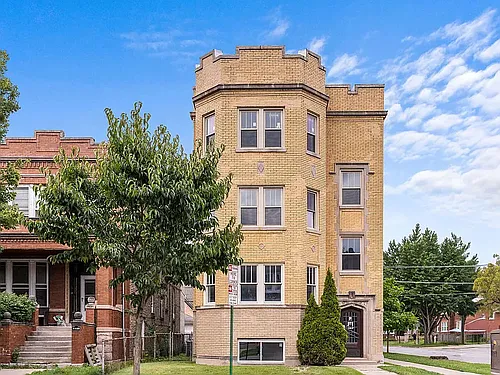 1101 S Oak Park Ave Photo 1
