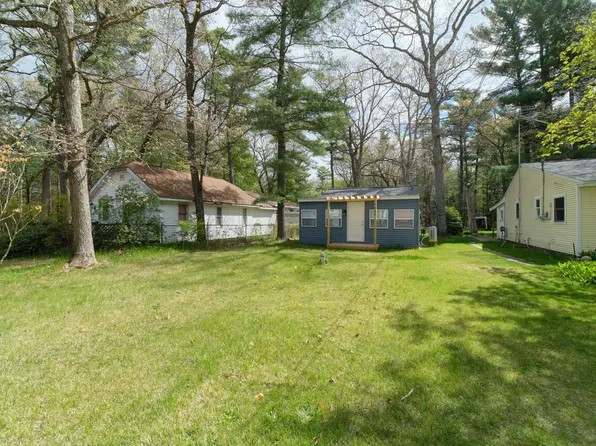 5820 Maple Rd, Twin Lake, MI 49457