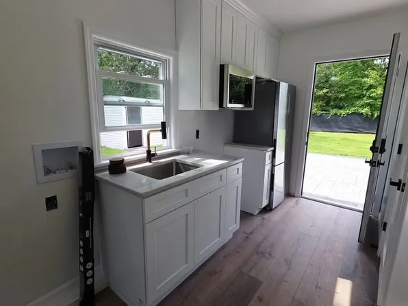 (undisclosed Address), Ronkonkoma, NY 11779