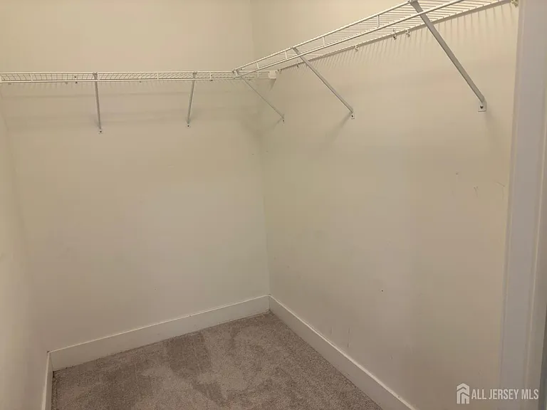 733 Stiller Ln — Photo 8