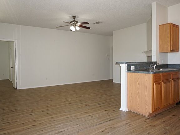 5th image of 4813 Cape St