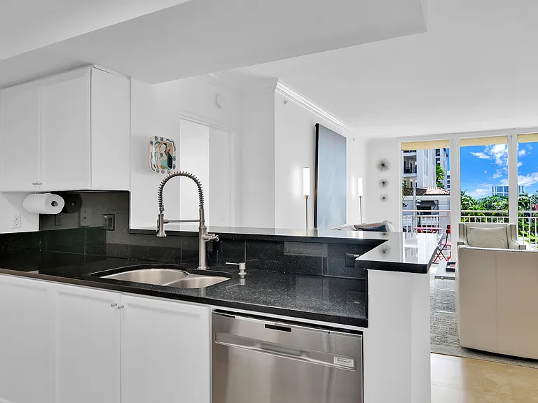 99 SE Mizner Blvd #401 — Photo 13
