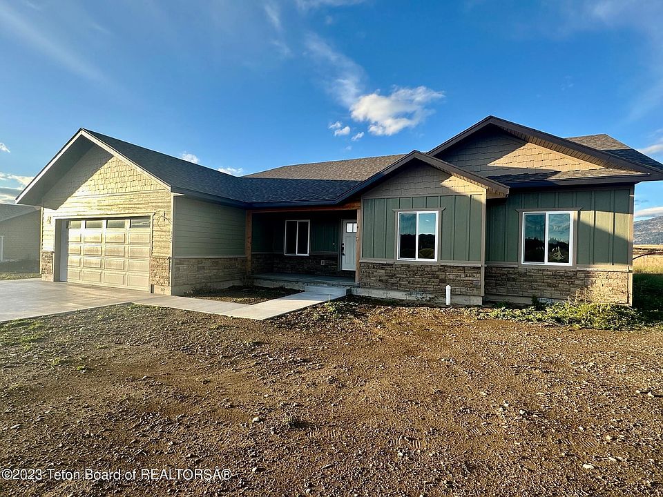 322 Wright St, Thayne, WY 83127 Zillow