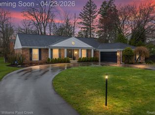 4330 S McNay Ct, West Bloomfield, MI 48323