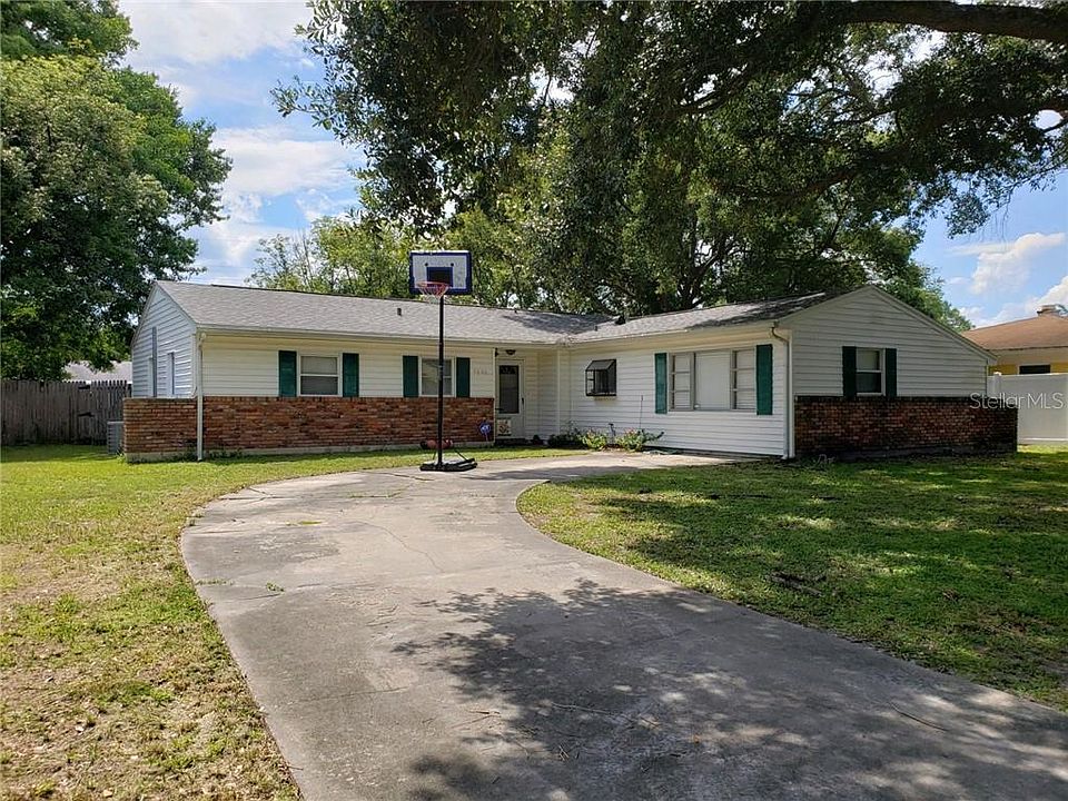 1st image of 7800 Meadowglen Dr