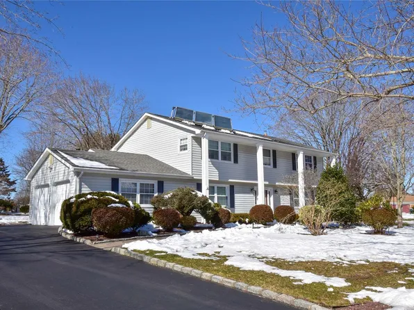 39 Falmouth Drive, Mount Sinai, NY 11766