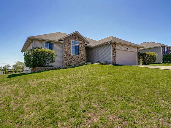 2nd image of 294 Canyon Court