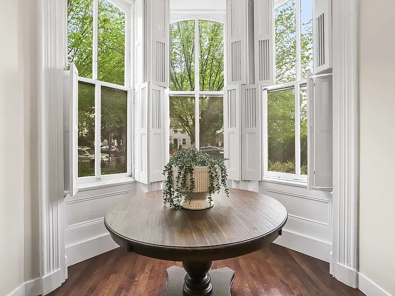 327 E Capitol St SE #2 — Photo 7