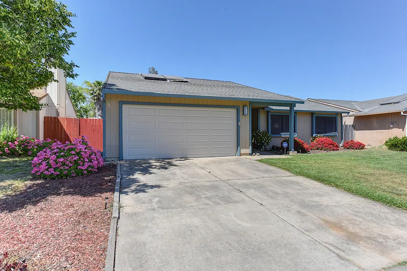 8709 Crystal River Way photo 1