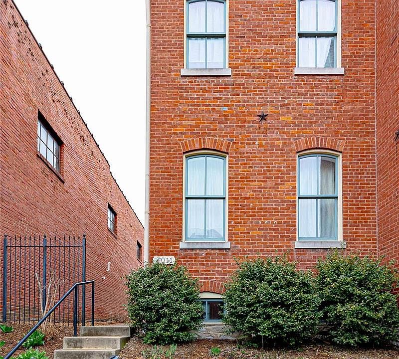1st image of 3011 Salena St