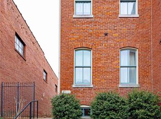 3011 Salena St, Saint Louis, MO 63118