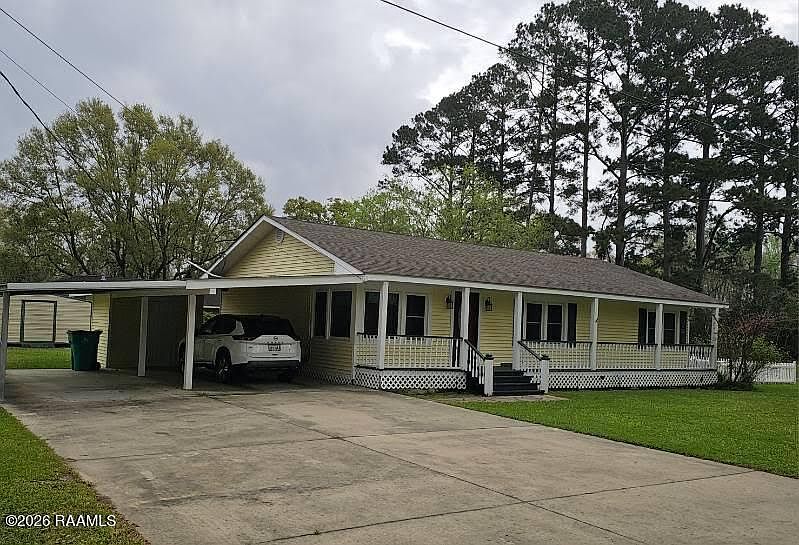 1st image of 128 Camelia Dr