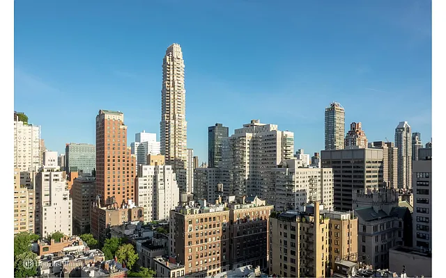 Rented by Douglas Elliman | media 7