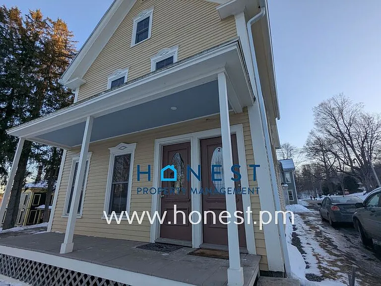 18 Warren St #2 — Photo 16