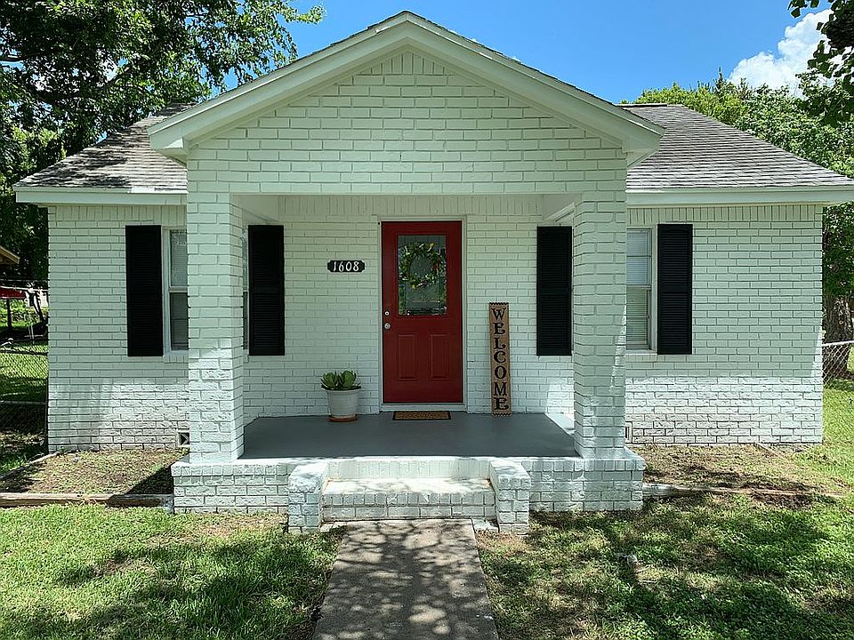 1st image of 1608 N Avenue F