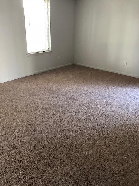 1st image of 4 Dorsey Rd APT C
